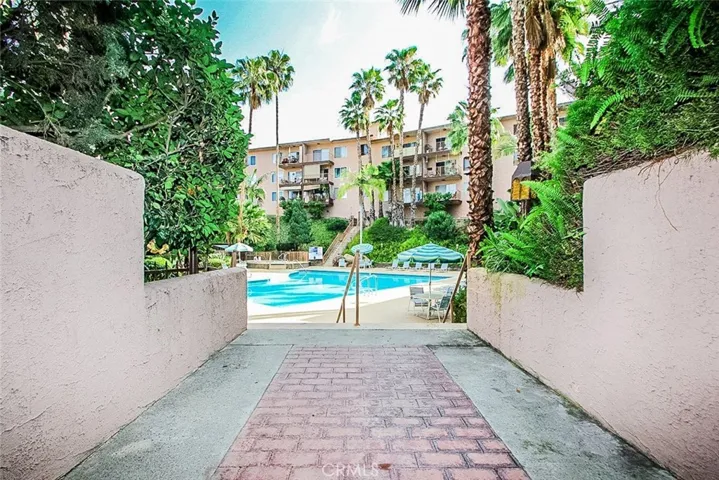1517 E Garfield Avenue 94, Glendale, California 91205