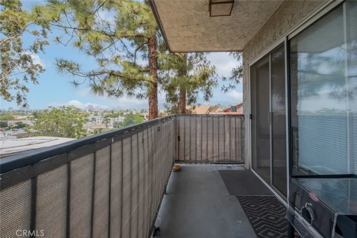 1517 E Garfield Avenue 94, Glendale, California 91205