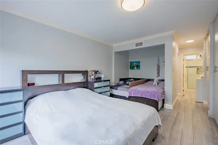 1517 E Garfield Avenue 94, Glendale, California 91205