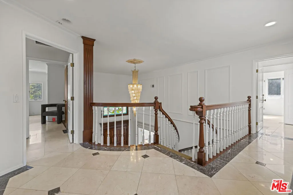 865 Warner Avenue, Los Angeles, California 90024 home-pic-19