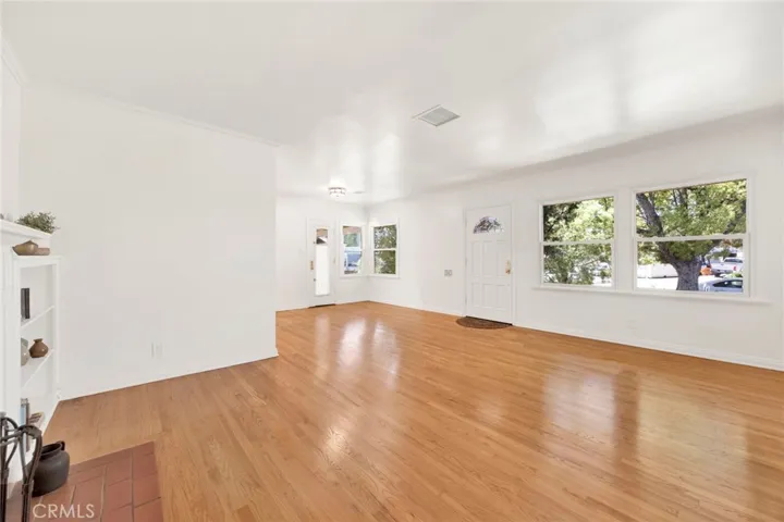 1202 Bruce Avenue, Glendale, California 91202