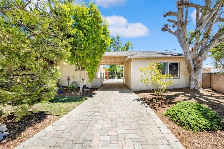 1202 Bruce Avenue, Glendale, California 91202
