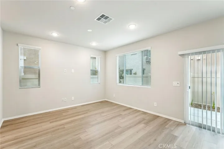 28591 Via Roble, Temecula, California 92591