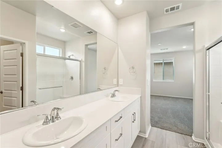 28591 Via Roble, Temecula, California 92591