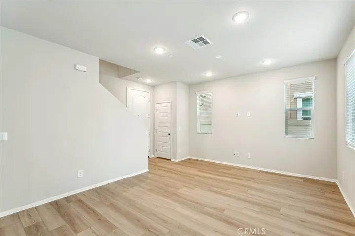 28591 Via Roble, Temecula, California 92591