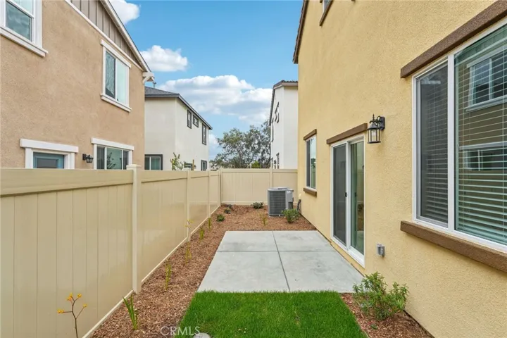 28591 Via Roble, Temecula, California 92591