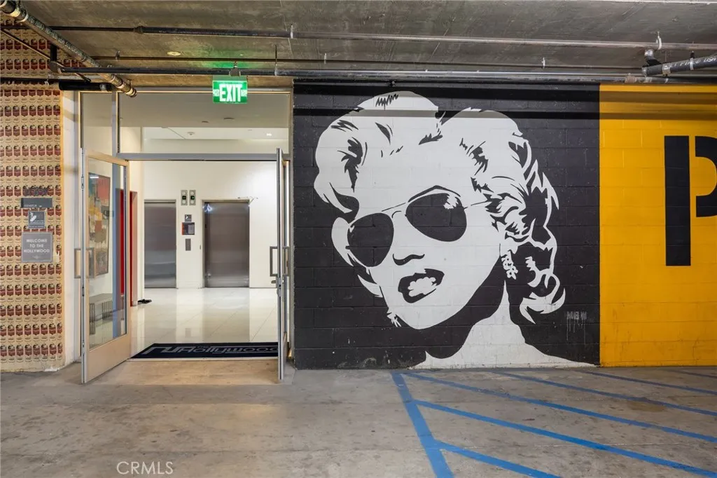 6735 Yucca St 404, Hollywood, California 90028 home-pic-48