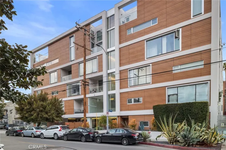 Building designed by Award winning Architect Stephen Kanner