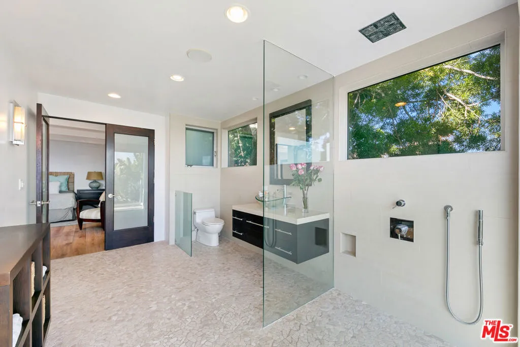 31522 Broad Beach Road, Malibu, California 90265 home-pic-43
