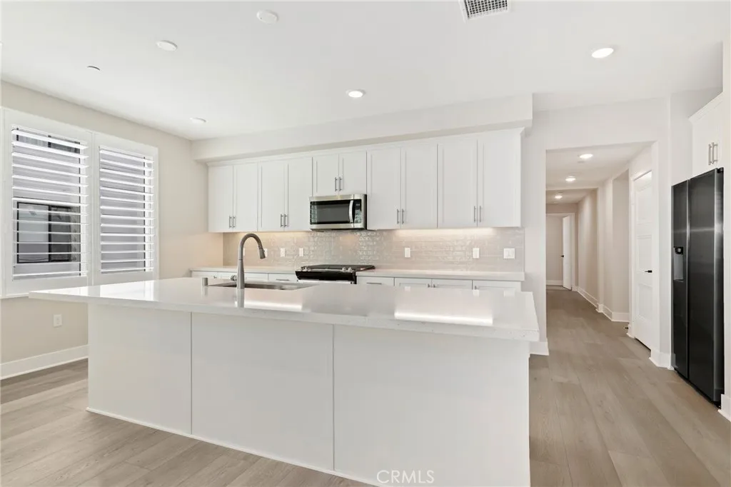 16175 Dawn Way 202, Tustin, California 92782 home-pic-11