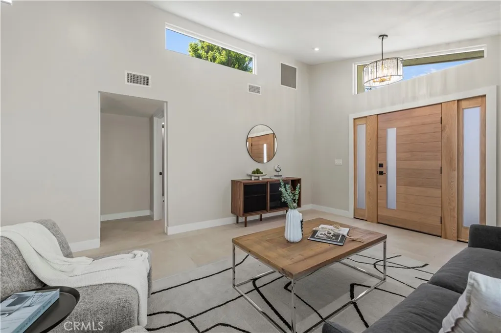 3923 Edenhurst Avenue, Los Angeles, California 90039 home-pic-3