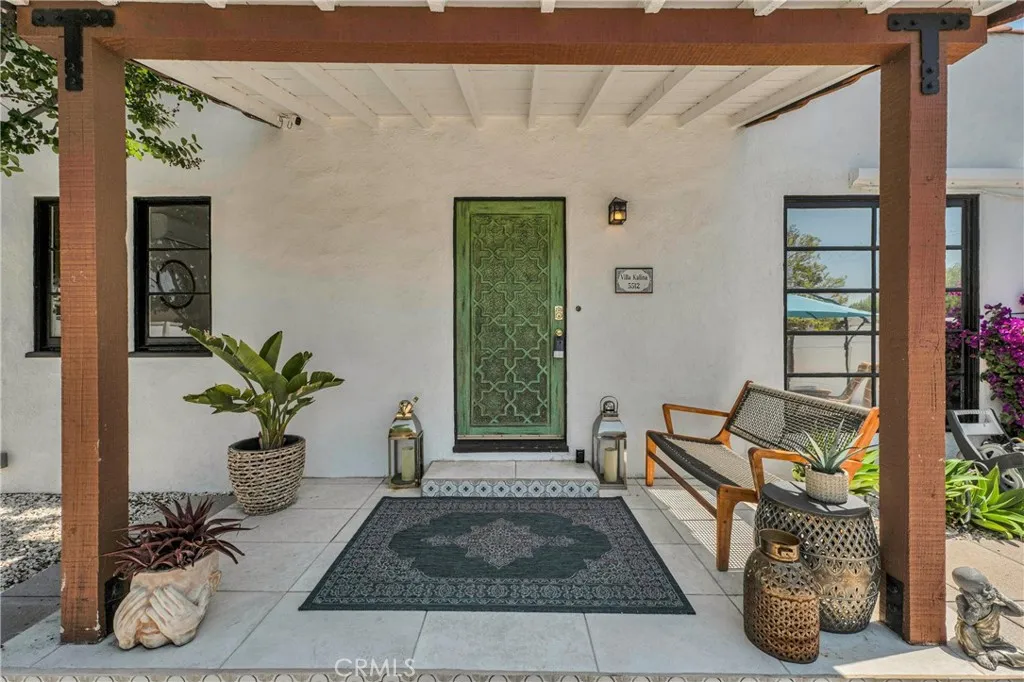 5512 Willowcrest Avenue, North Hollywood, California 91601 home-pic-2