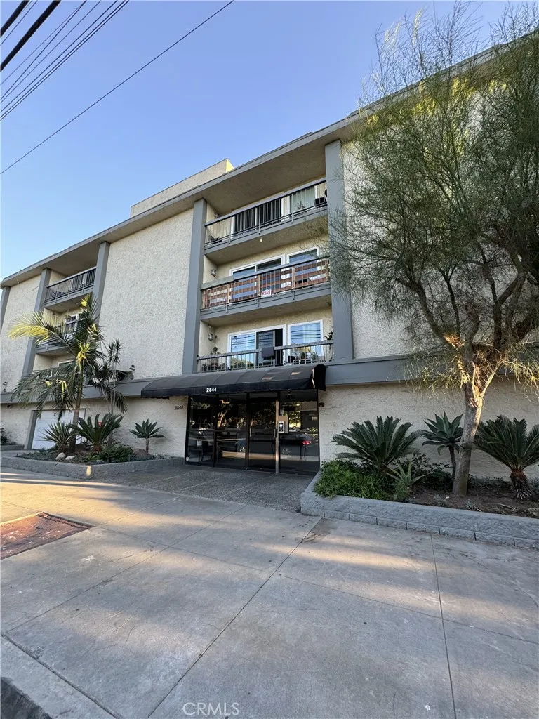 2844 E 3rd Street 210, Long Beach, California 90814 home-pic-9