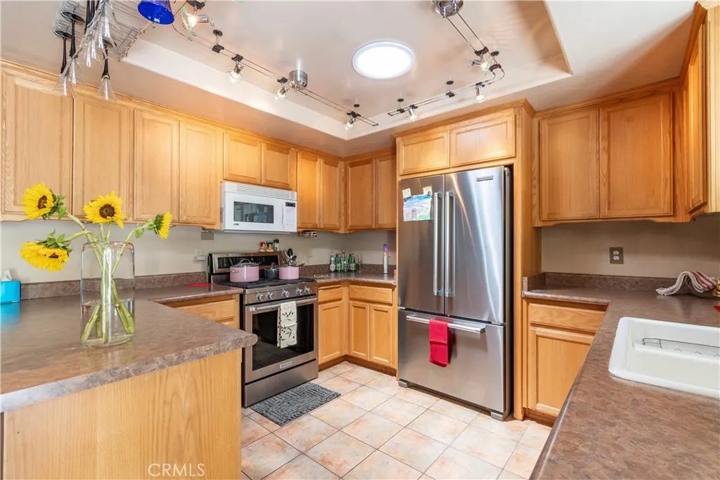 649 Olive St, Paso Robles, California 93446 home-pic-4