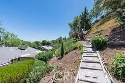 649 Olive St, Paso Robles, California 93446 home-pic-15