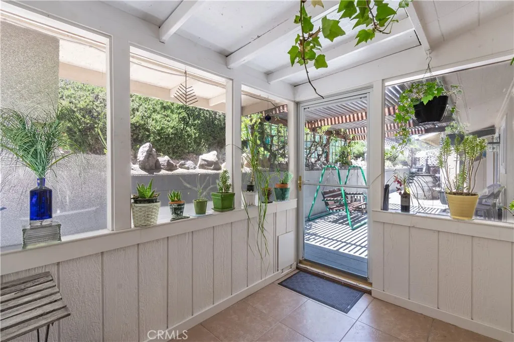 649 Olive St, Paso Robles, California 93446 home-pic-8