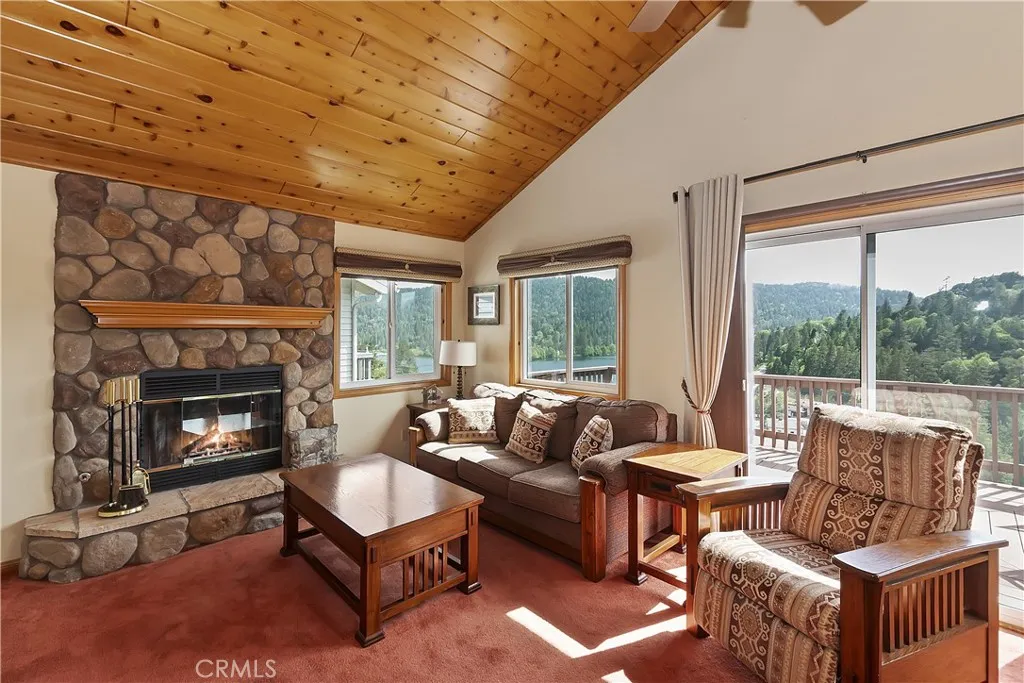 262 Delle Drive, Crestline, California 92325 home-pic-8