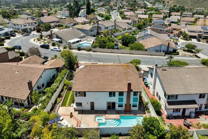 12564 Chetenham Ln, San Diego, California 92128