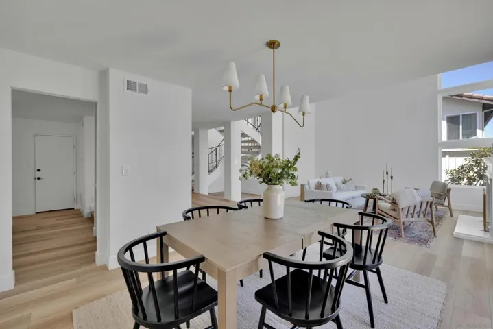 12564 Chetenham Ln, San Diego, California 92128