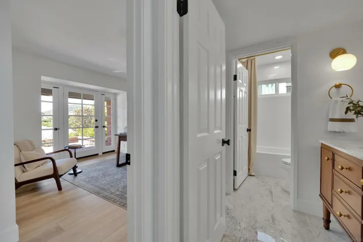 12564 Chetenham Ln, San Diego, California 92128