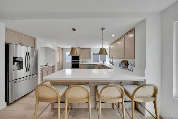 12564 Chetenham Ln, San Diego, California 92128