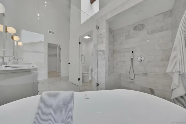 12564 Chetenham Ln, San Diego, California 92128