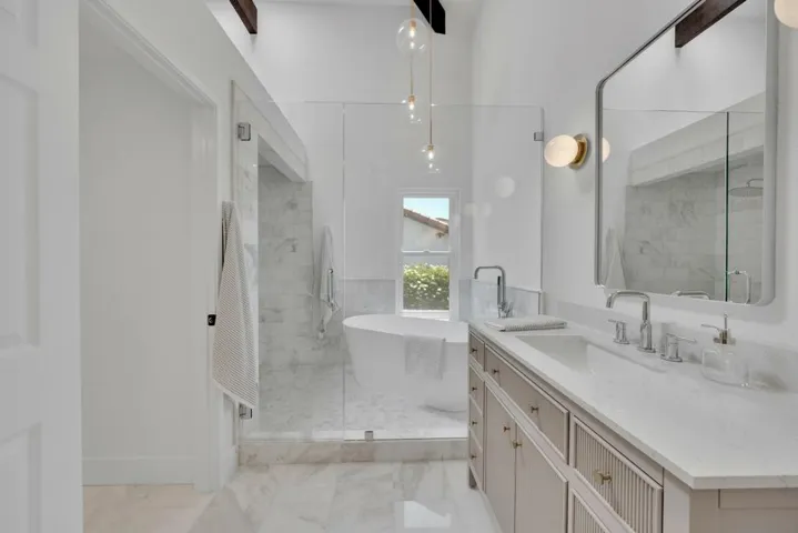 12564 Chetenham Ln, San Diego, California 92128