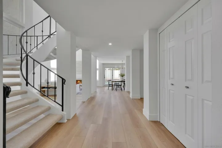 12564 Chetenham Ln, San Diego, California 92128
