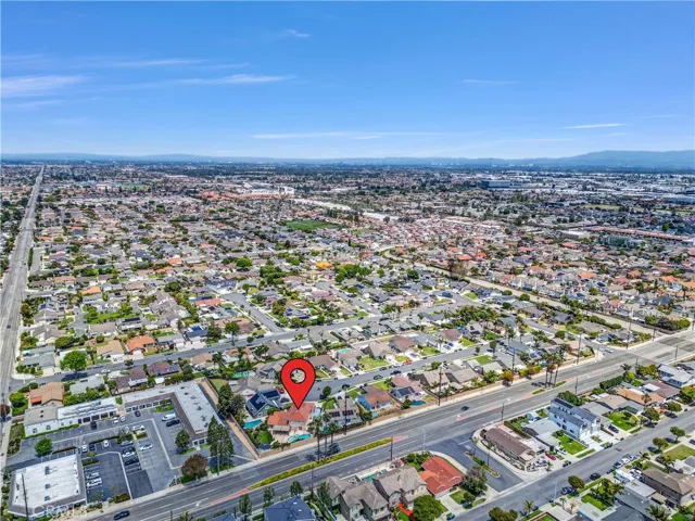 9588 Shimizu River Circle, Fountain Valley, California 92708