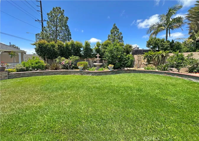 9588 Shimizu River Circle, Fountain Valley, California 92708