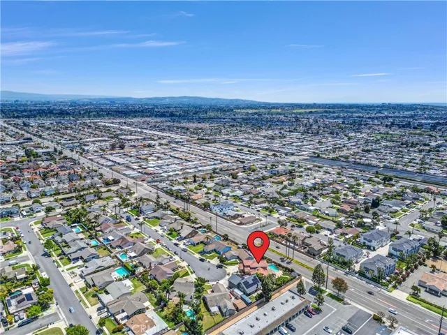 9588 Shimizu River Circle, Fountain Valley, California 92708
