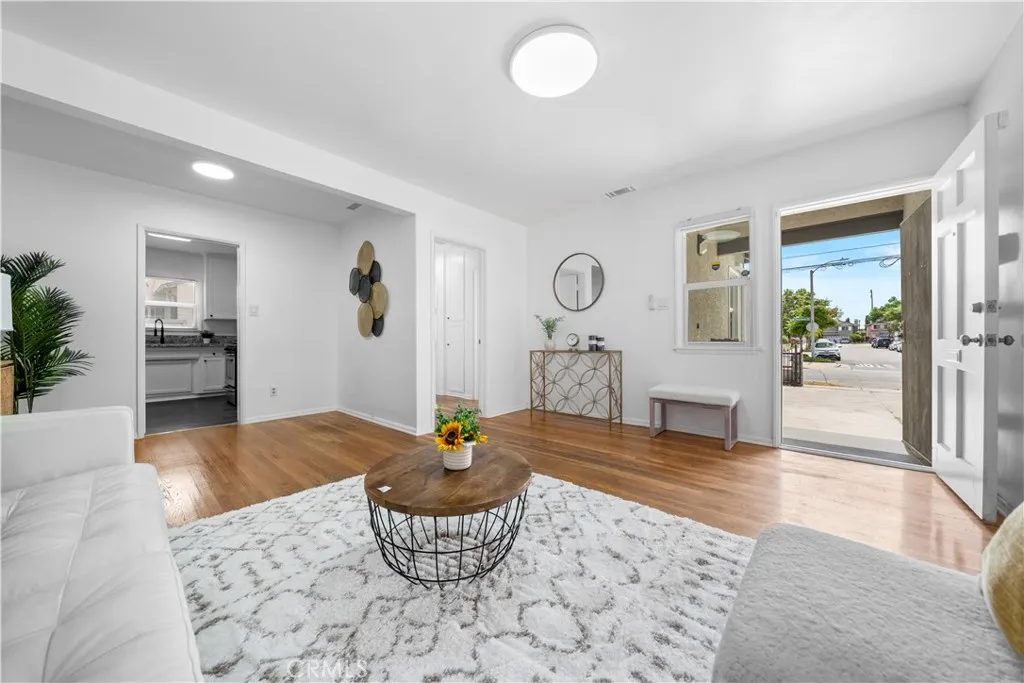 3355 Vineland Avenue, Baldwin Park, California 91706 home-pic-4