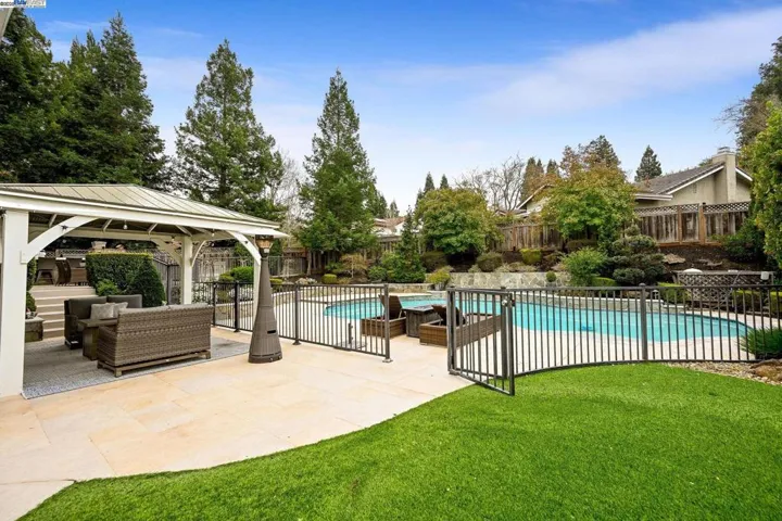 1 Heartland Ct, Danville, California 94506