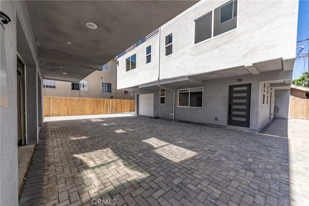 119 S Rampart Boulevard, Los Angeles, California 90057 home-pic-12