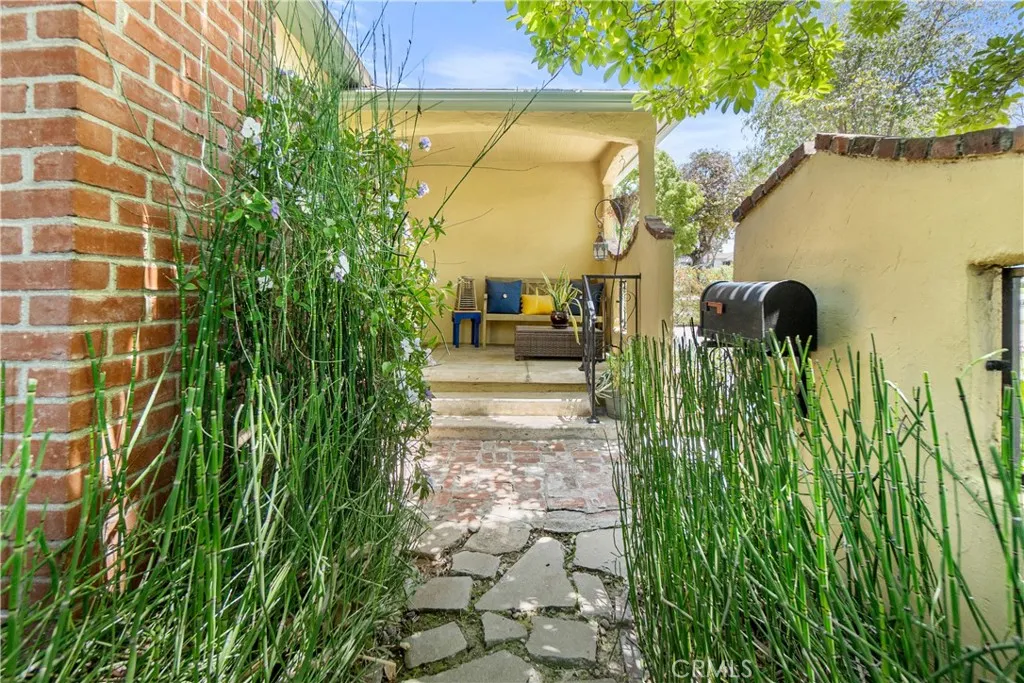 13611 Walnut Street, Whittier, California 90602 home-pic-9