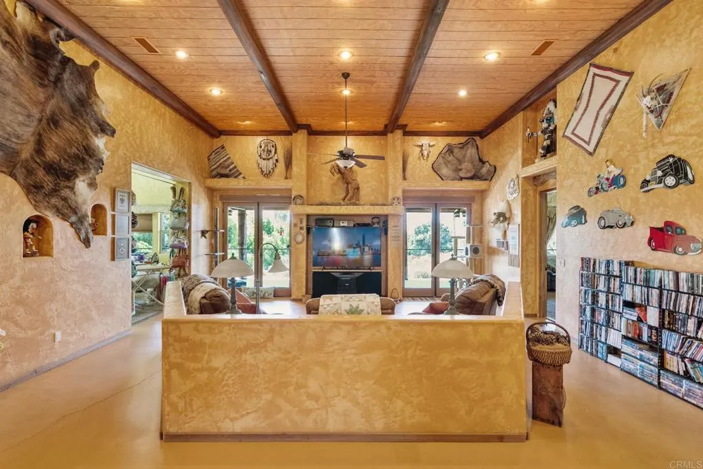 129 Emilia Lane, Fallbrook, California 92028 home-pic-19