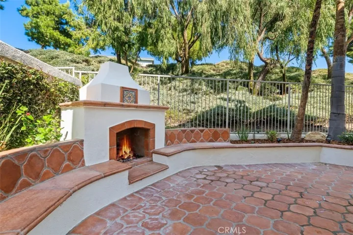 10 Lyon Ridge, Aliso Viejo, California 92656
