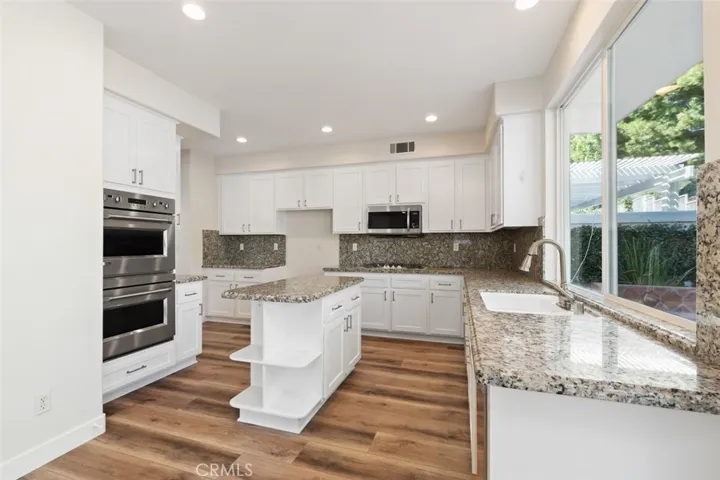 10 Lyon Ridge, Aliso Viejo, California 92656