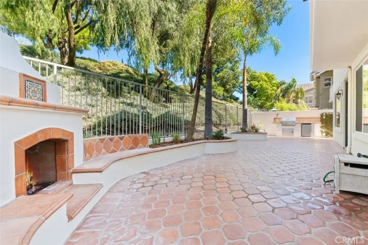 10 Lyon Ridge, Aliso Viejo, California 92656