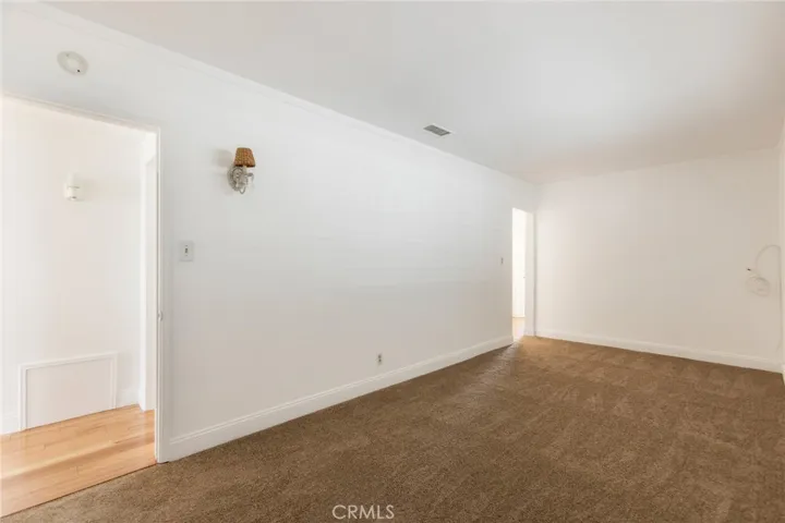 Largest​​‌​​​​‌​​‌‌​​‌​​​‌‌​​​‌​​‌‌​​‌‌​​‌‌​​​​ bedroom