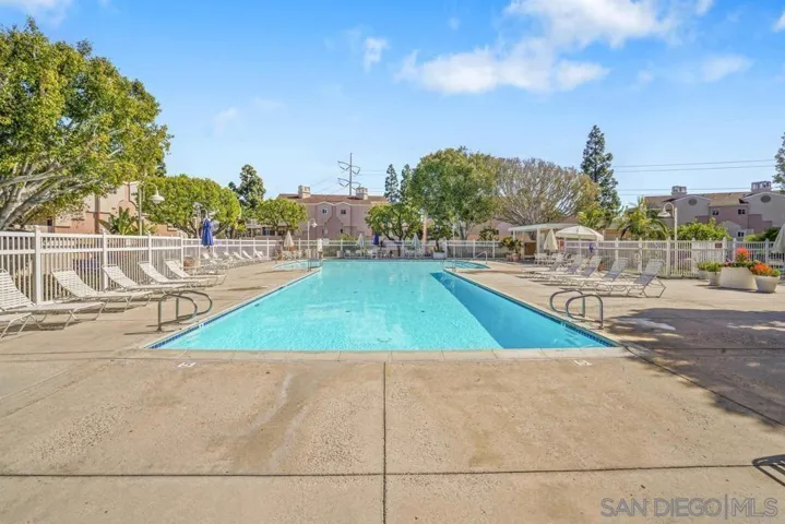 Swimming Pool/Hot Tub/Sauna