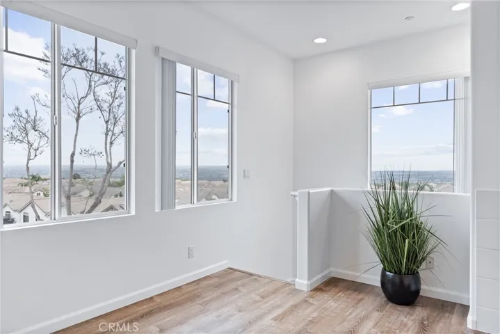 Natural light throughout