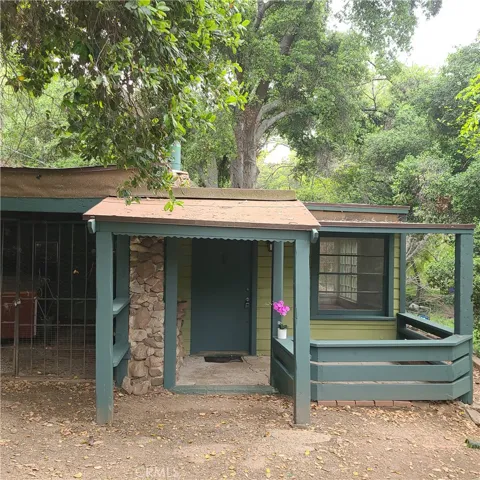 Front Entrance and Covered Porch
