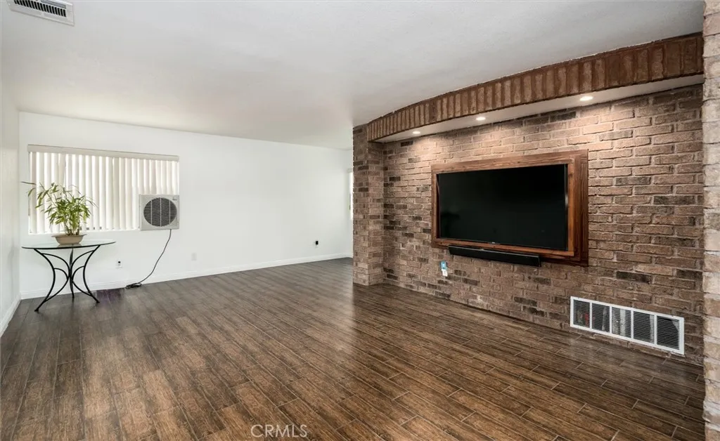 25176 Wendy Way, Moreno Valley, California 92551 home-pic-4