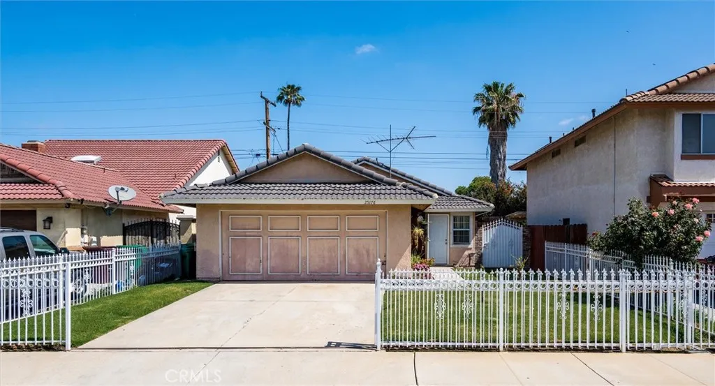 25176 Wendy Way, Moreno Valley, California 92551 home-pic-1