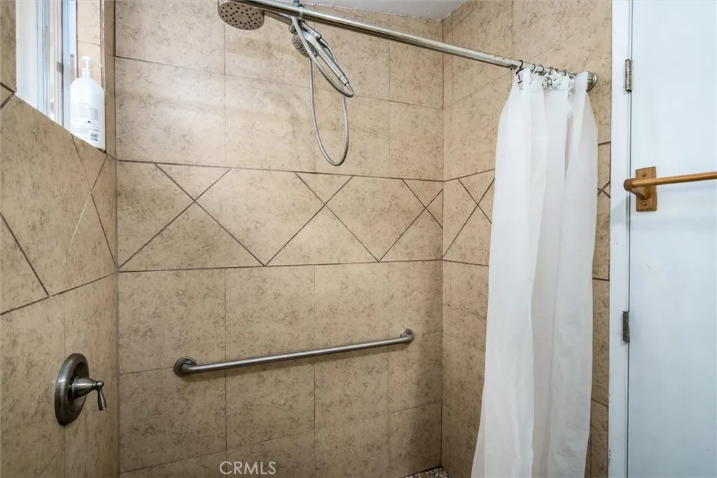 25176 Wendy Way, Moreno Valley, California 92551 home-pic-17