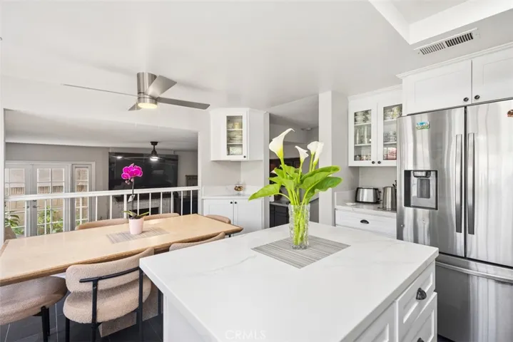 Kitchen & family room has an open floor plan.