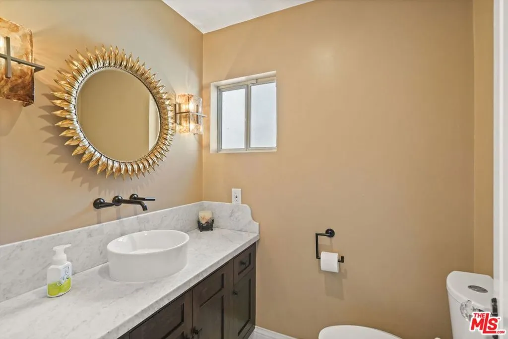 5324 Irvine Avenue, North Hollywood, California 91601 home-pic-21