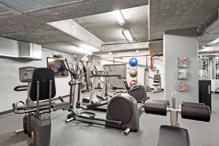 1150 J St 421, San Diego, California 92101