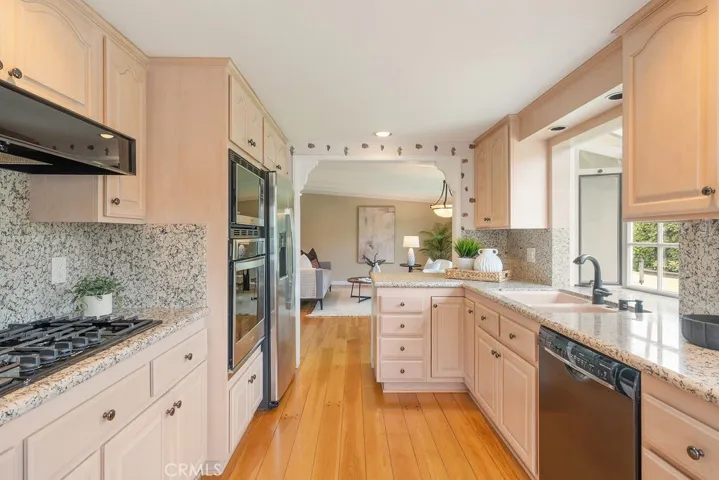 14691 Leon Place, Tustin, California 92780